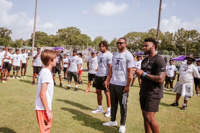 Patrick Queen and friends answer questions Patrick Queen 2022 "level Up" youth football camp